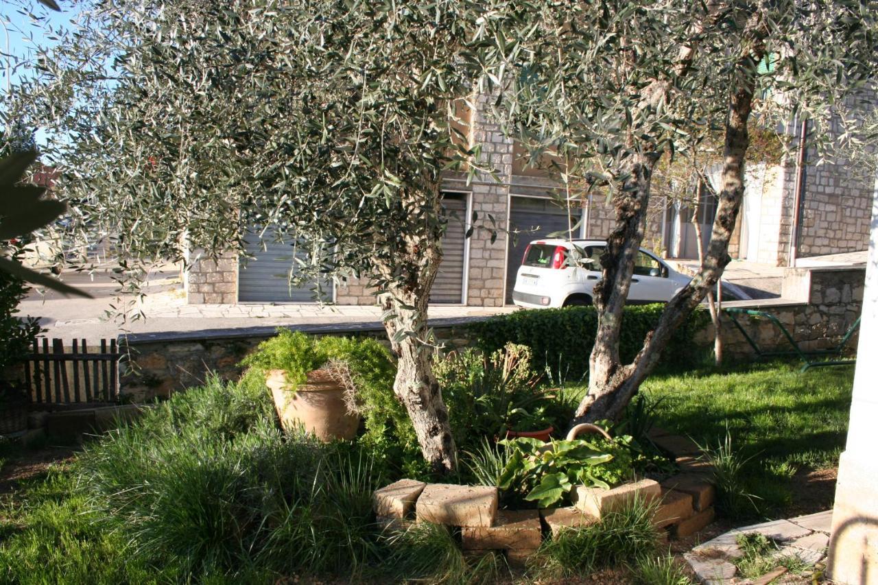 La Taverna Di Sophie Serre Di Rapolano Exterior foto